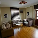 Arya Suits Apartamento *