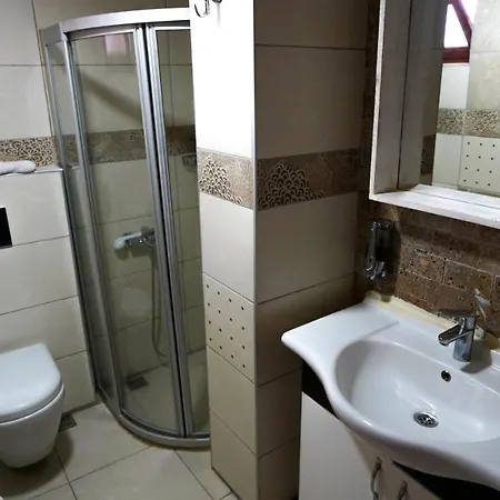 דירה Arya Suits *