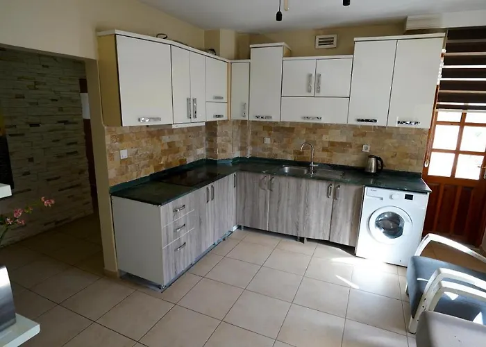 阿尔雅套房 公寓 安塔利亚