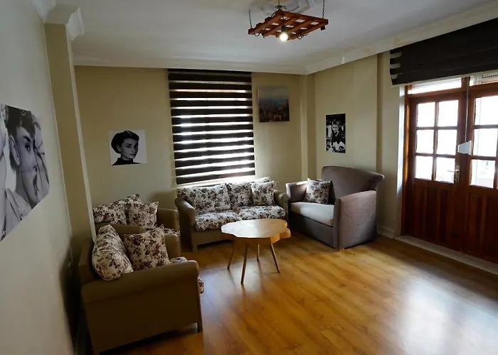 阿尔雅套房 公寓 *