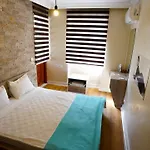 Arya Suits Apartament *