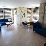 Arya Suits Apartament